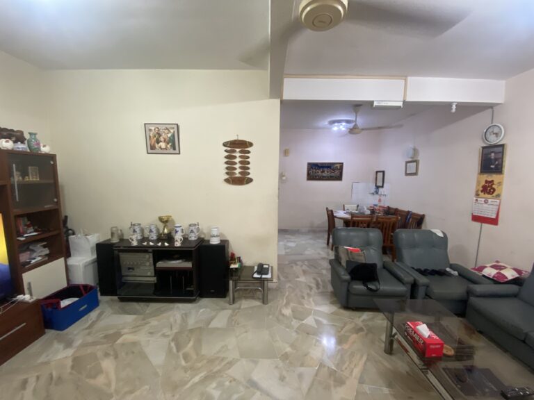 DRY KITCHEN