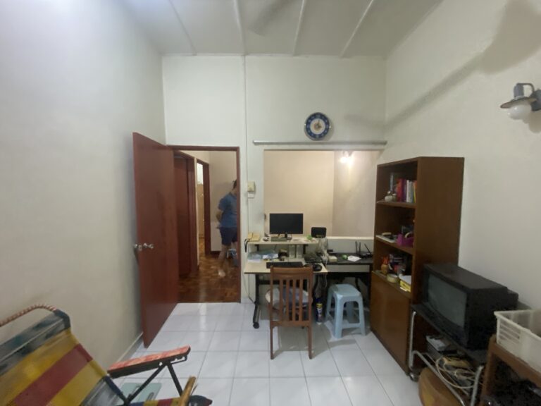MASTERBEDROM