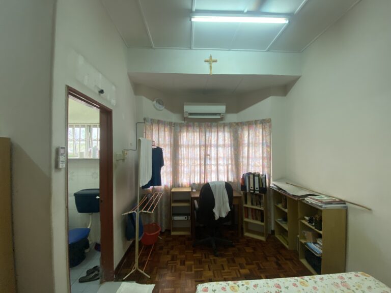 MASTERROOM